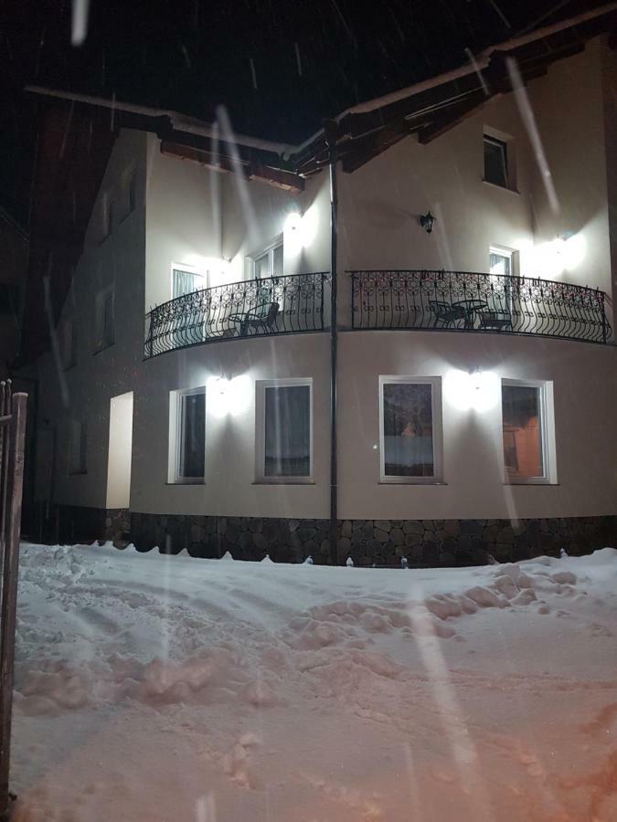 Popasul Calatorului Hotel Moisei Exterior photo